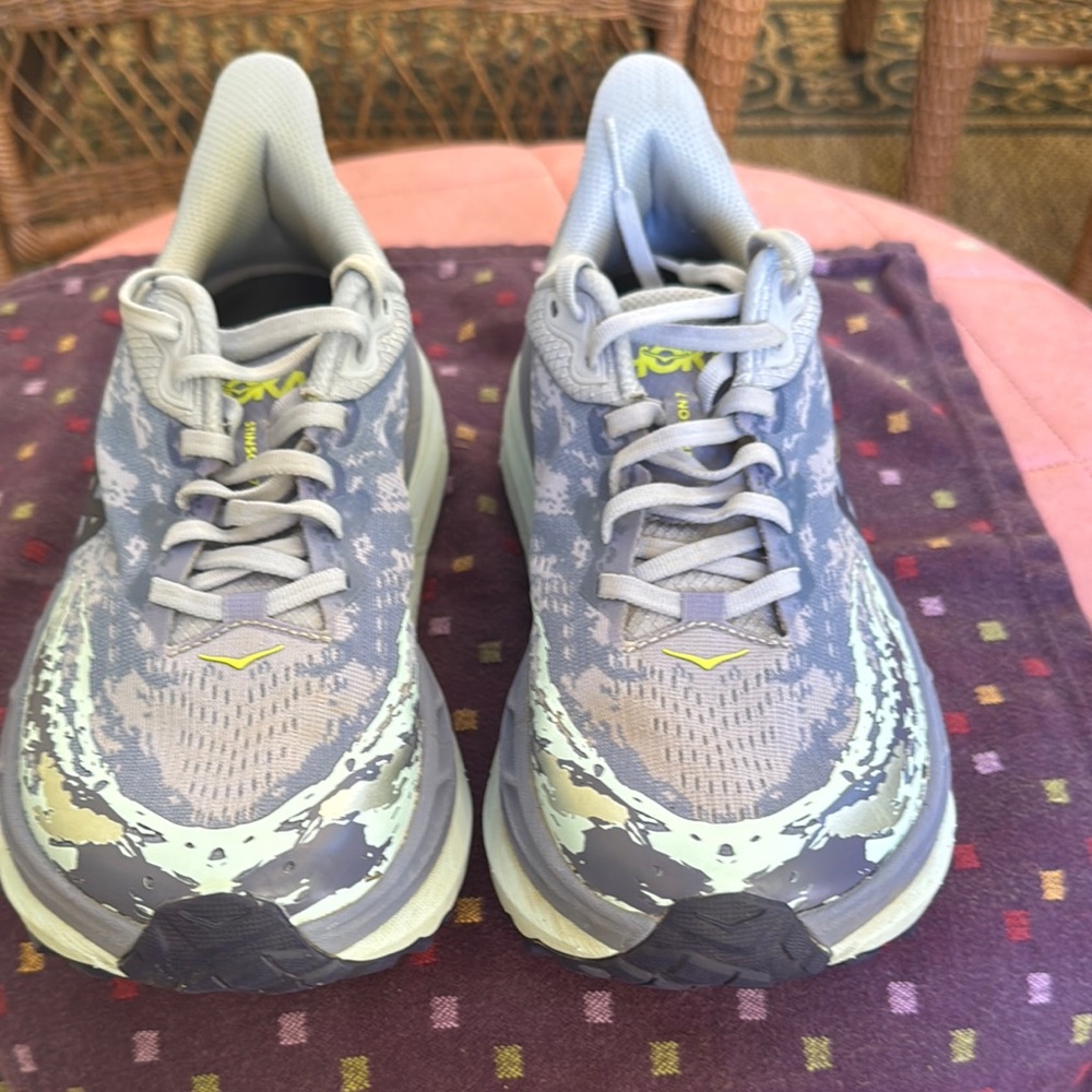 Hoka Stinson7 Gray Athletic Shoes with Cushioned Midsole and Reflective Accents